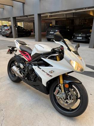 TRIUMPH DAYTONA 675R ABS 